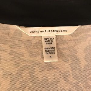 Diane Von Furstenberg Dresses - Diane von Furstenberg Floral Faux WrapAround Dress Diane Von Furstenberg Dresses - Diane von Furstenberg Floral Faux WrapAround Dress